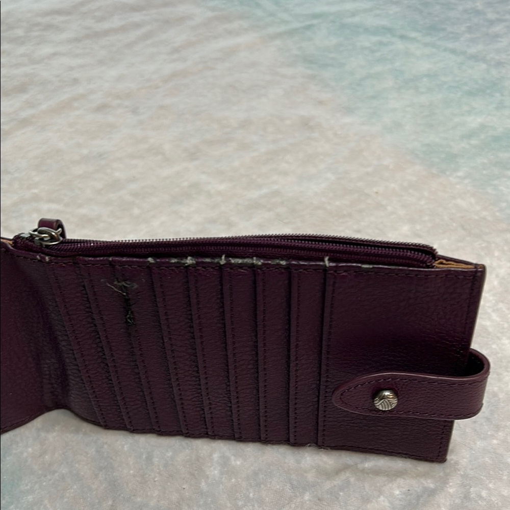 The Sak Purple Wallet - Picture 5 of 9